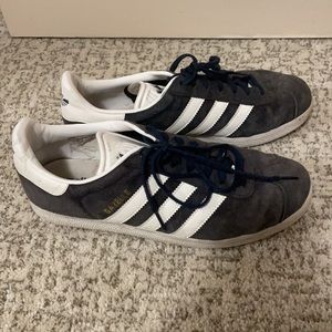 Adidas Gazelle Sneakers (Navy)